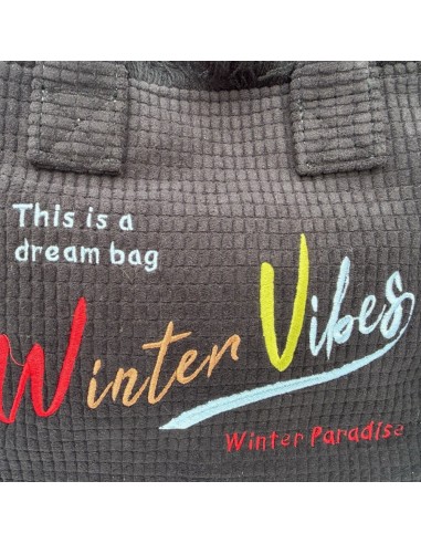 Sac cabas en velours côtelé frangé brodé « Winter Vibes »