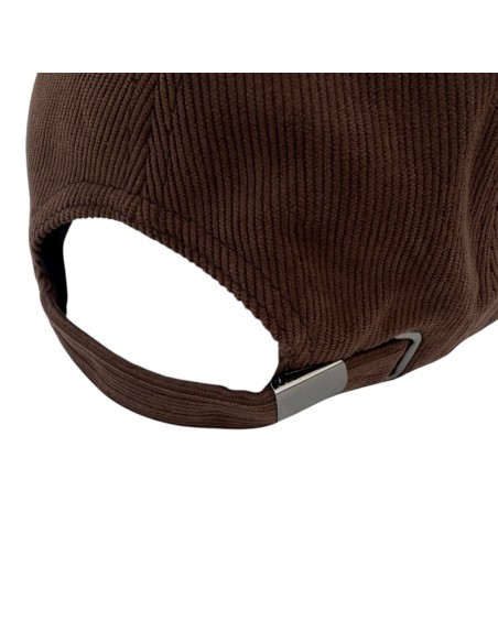 Casquette en velours côtelé avec patch cœur léopard
