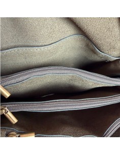 Sac femme Mandoline Accordéon en suédine Kaki - Bandoulière réglable et amovible 2