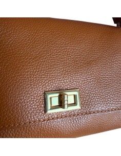 Sac femme en cuir Camel - Bandoulière réglable et amovible - Pochette zippée 2