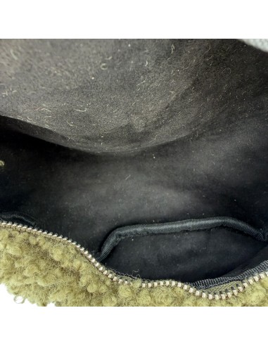 Sac banane effet bouclette et détails en cuir